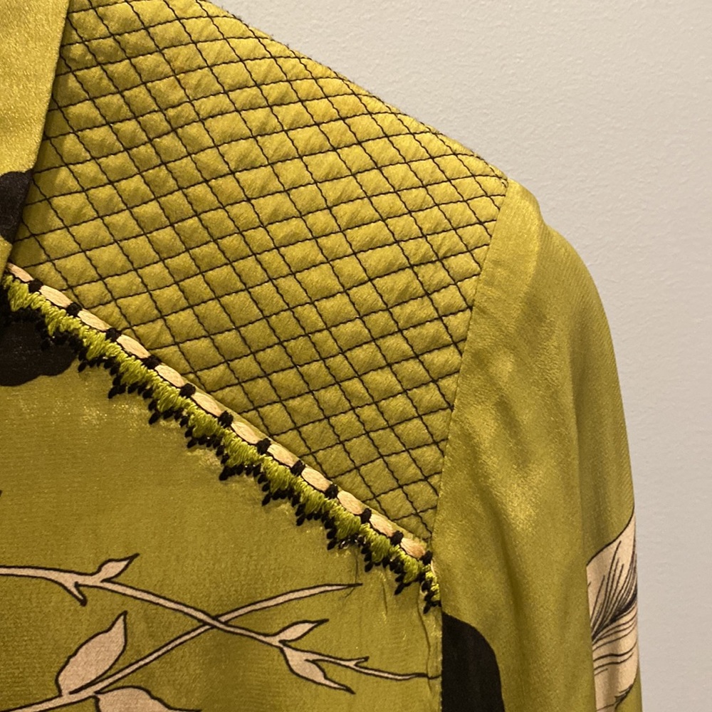 Beautiful Floral Blouse - Picture 3 of 4